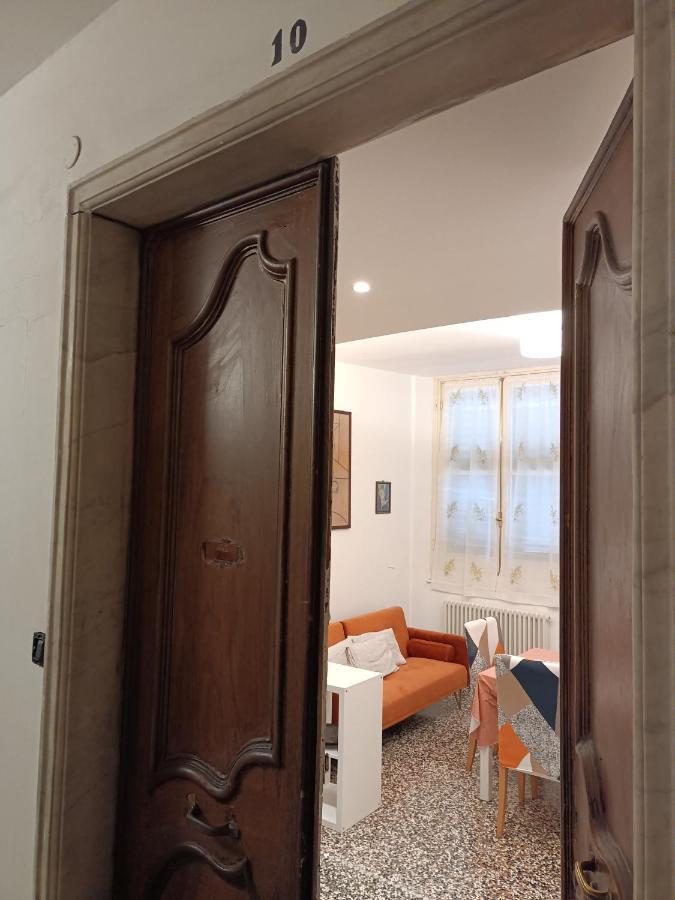Pinelli Apartment Genoa Bagian luar foto